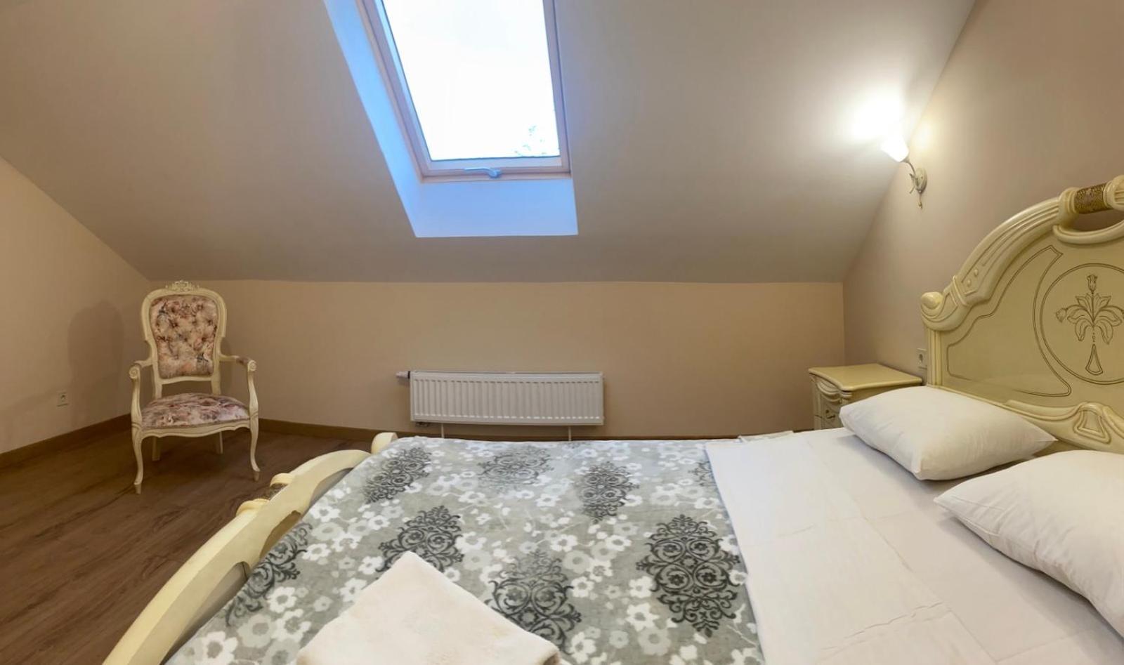 Apart Yaroslava Osmomysla 9 Square - City Center Lviv Luaran gambar