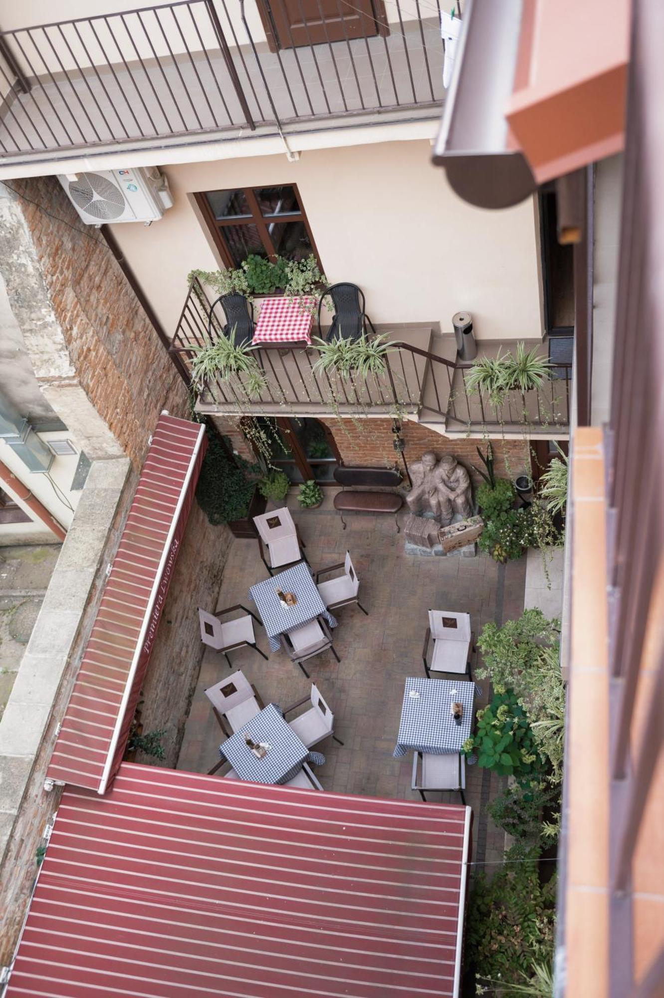 Apart Yaroslava Osmomysla 9 Square - City Center Lviv Luaran gambar