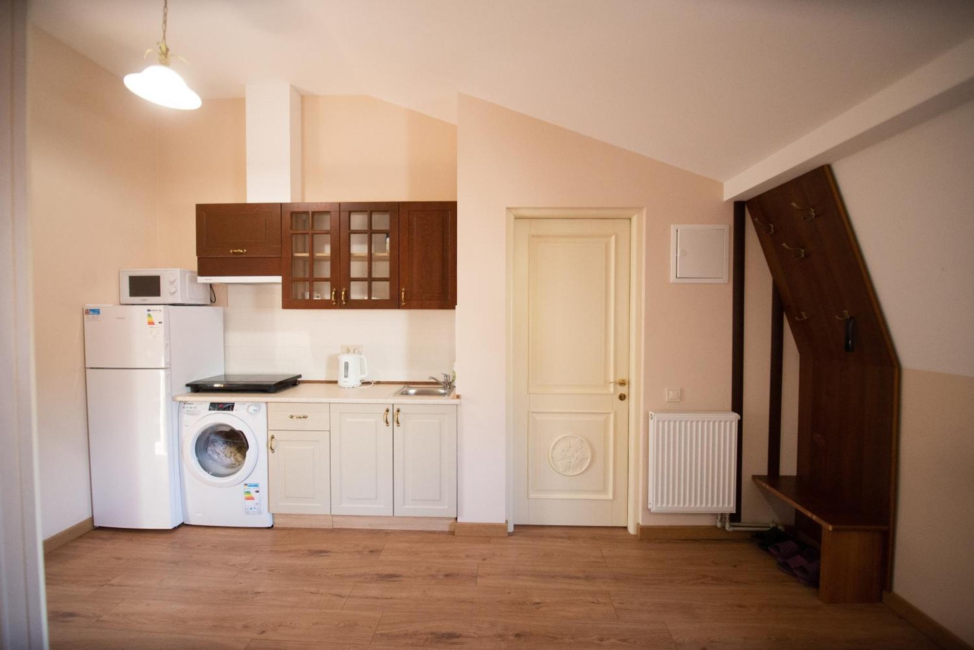 Apart Yaroslava Osmomysla 9 Square - City Center Lviv Luaran gambar