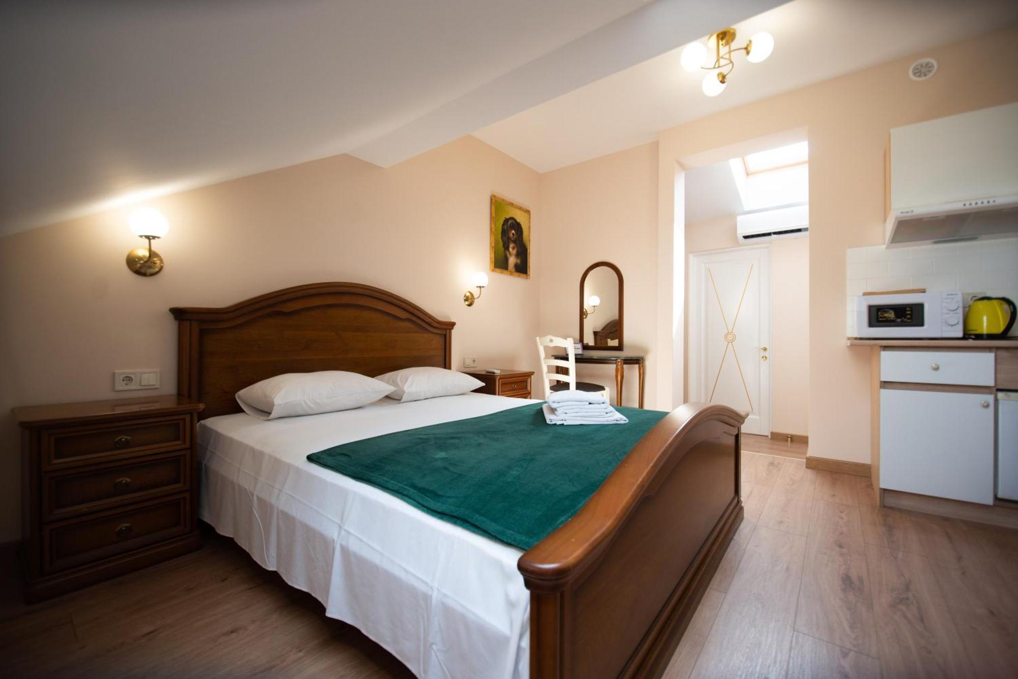 Apart Yaroslava Osmomysla 9 Square - City Center Lviv Luaran gambar