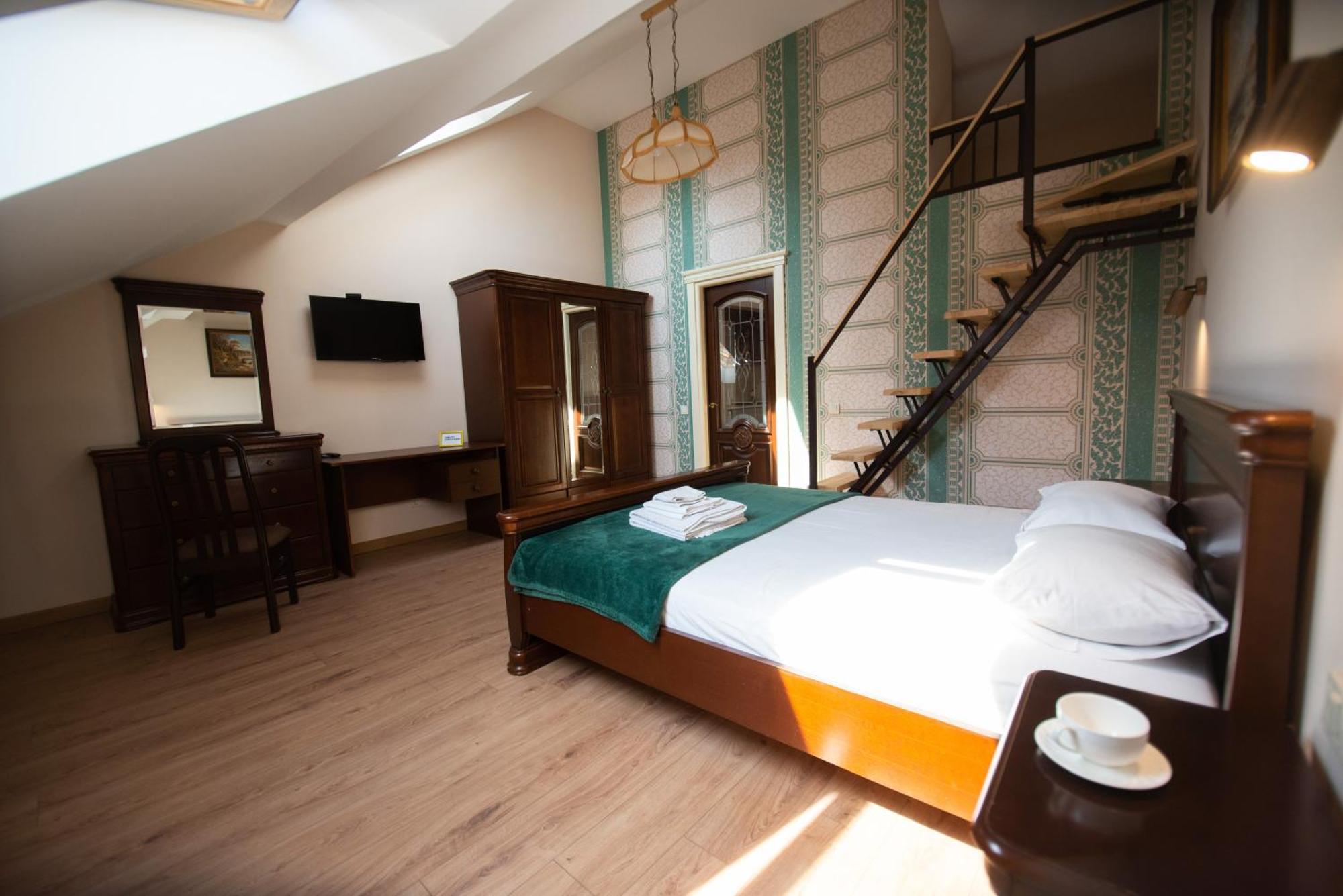Apart Yaroslava Osmomysla 9 Square - City Center Lviv Luaran gambar